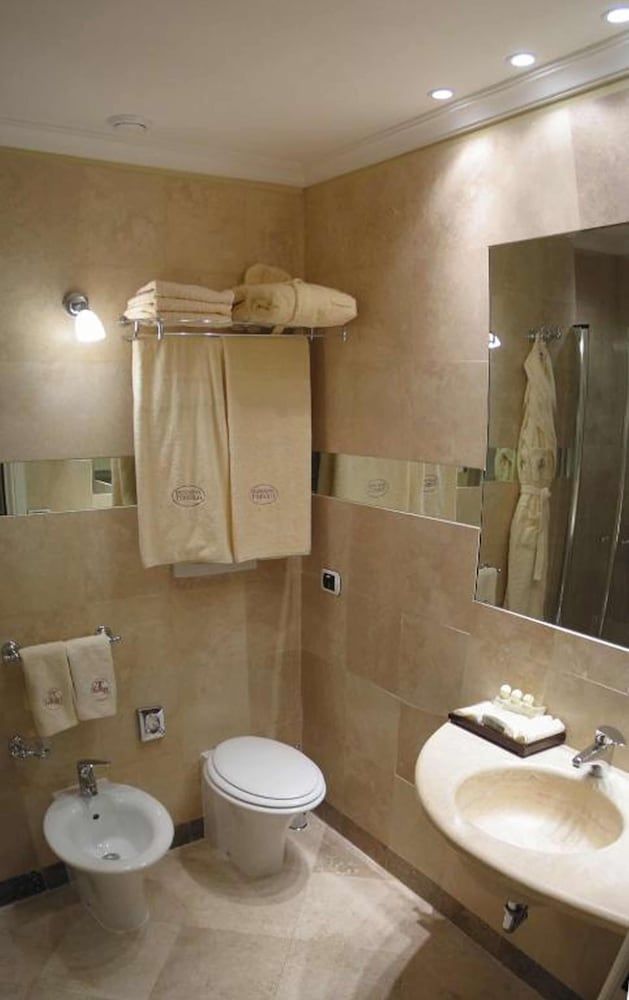 Tombolo Talasso Resort Classic Single Room, Park View 3