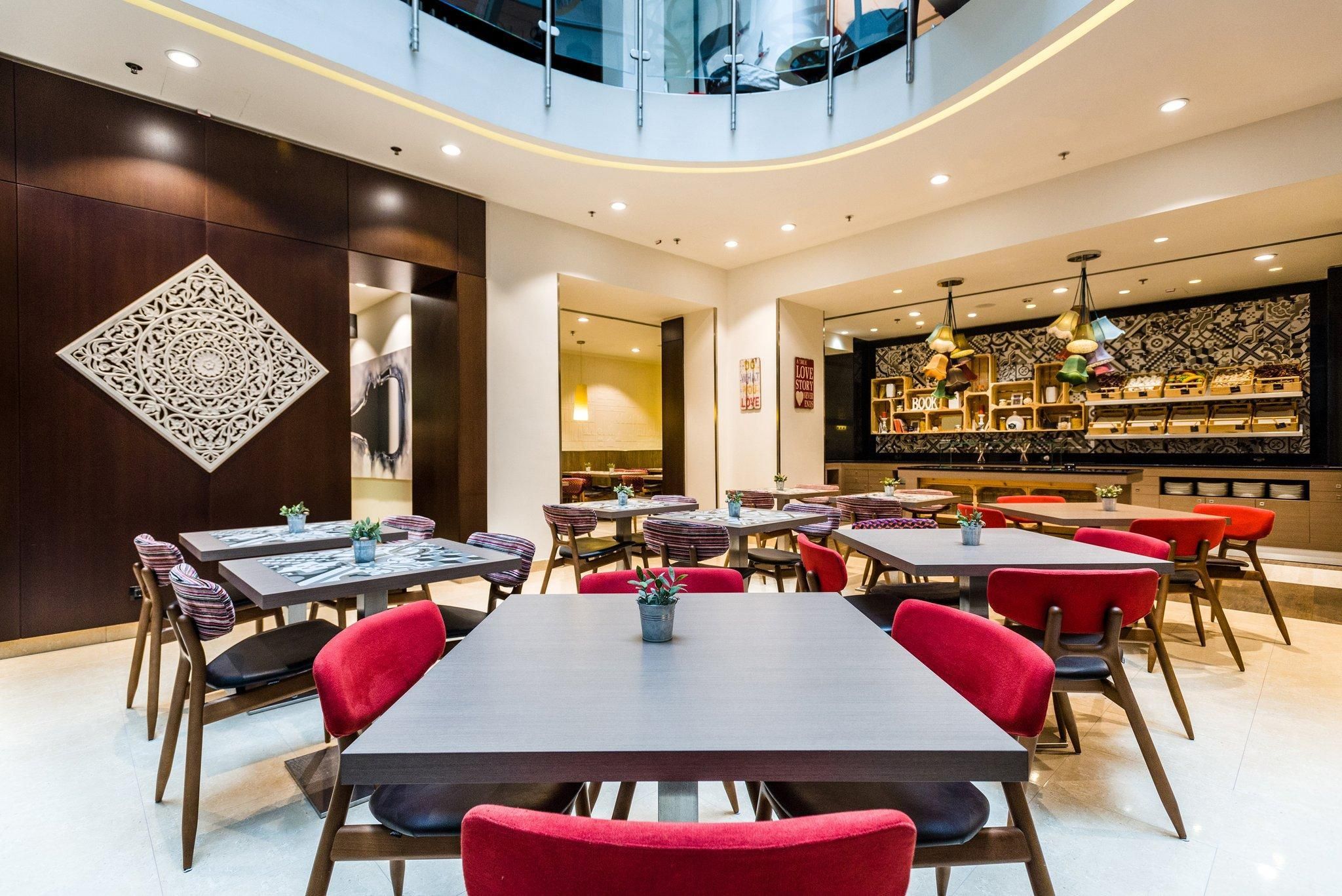 undefined Hotel Parlament 10