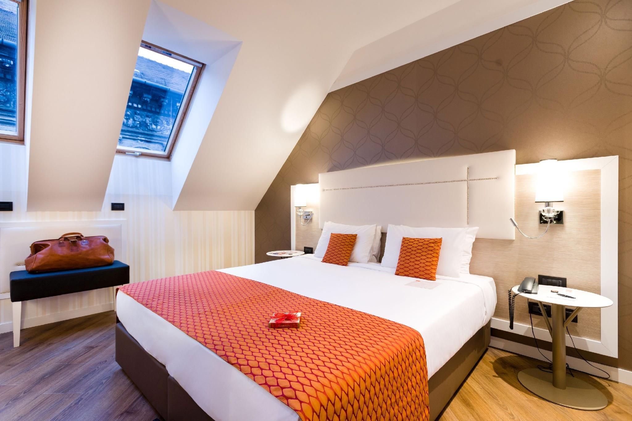 undefined Hotel Parlament 5