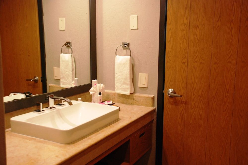 Junior Suite, 1 King Bed