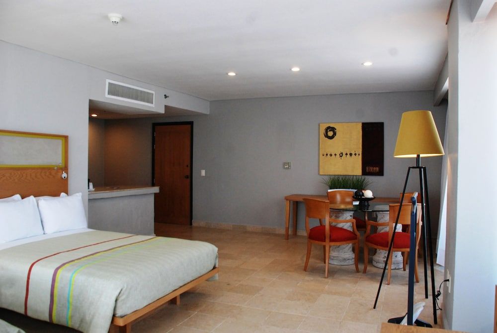 Junior Suite, 1 King Bed
