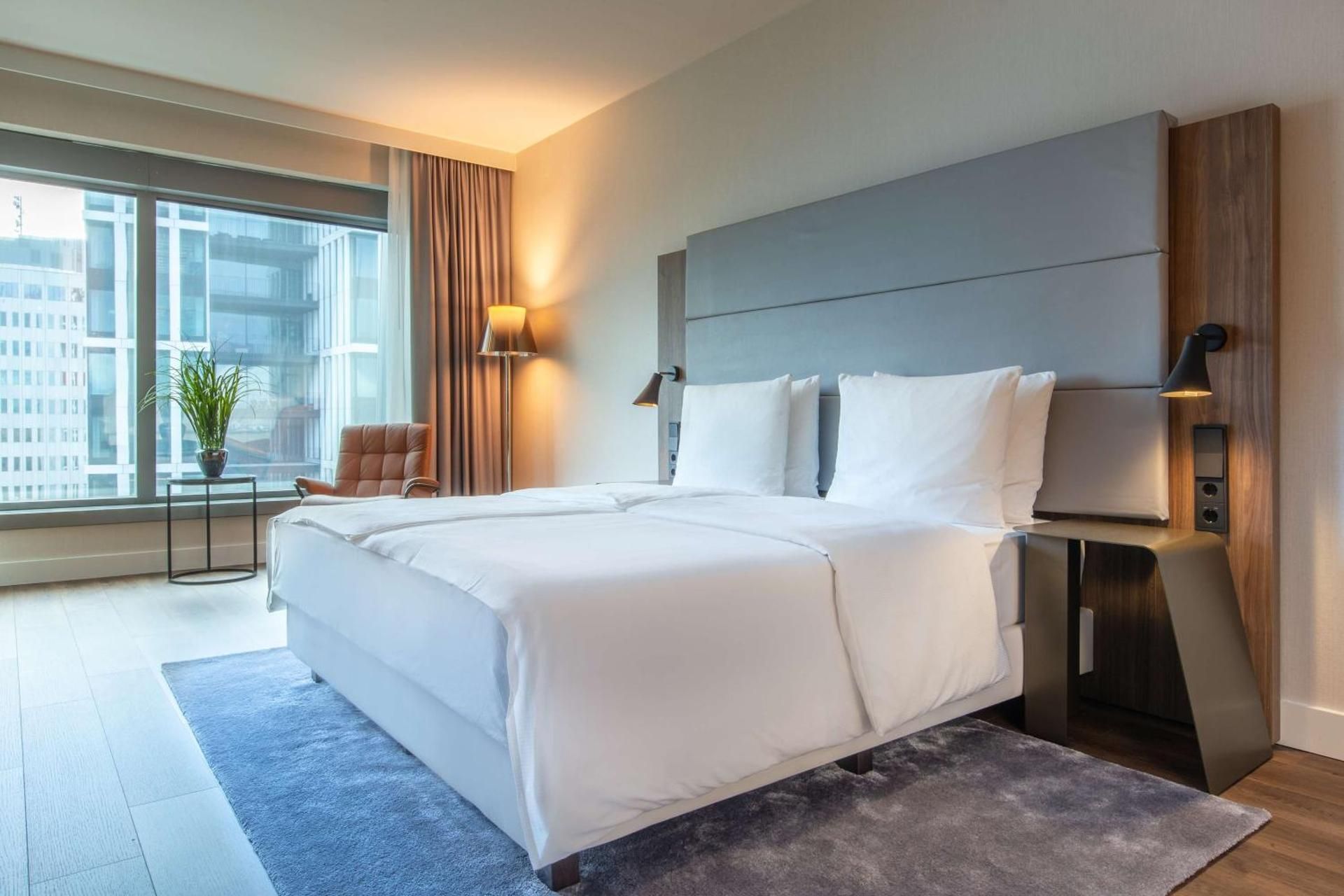 undefined Radisson Blu Hotel, Frankfurt 4