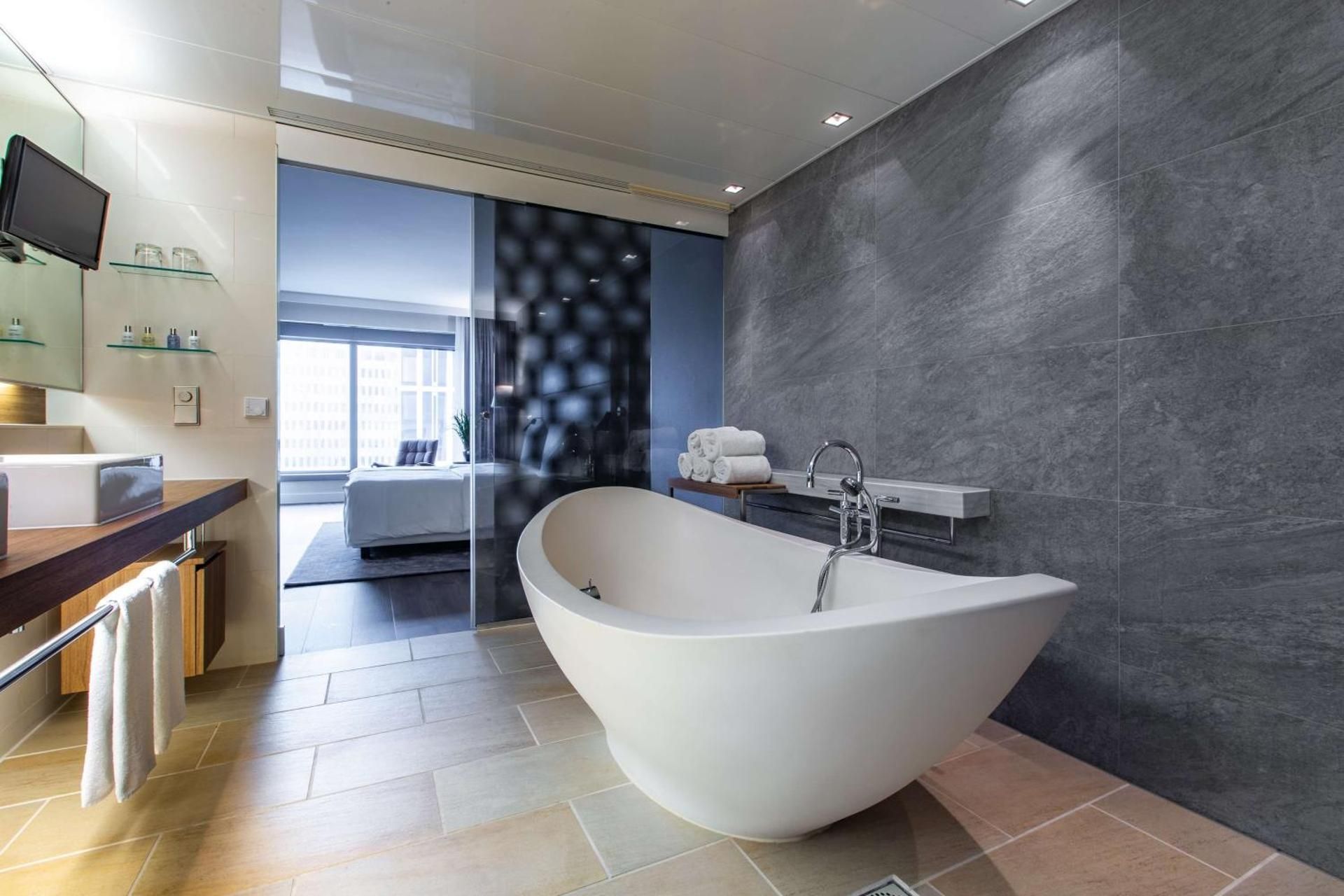 undefined Radisson Blu Hotel, Frankfurt 5