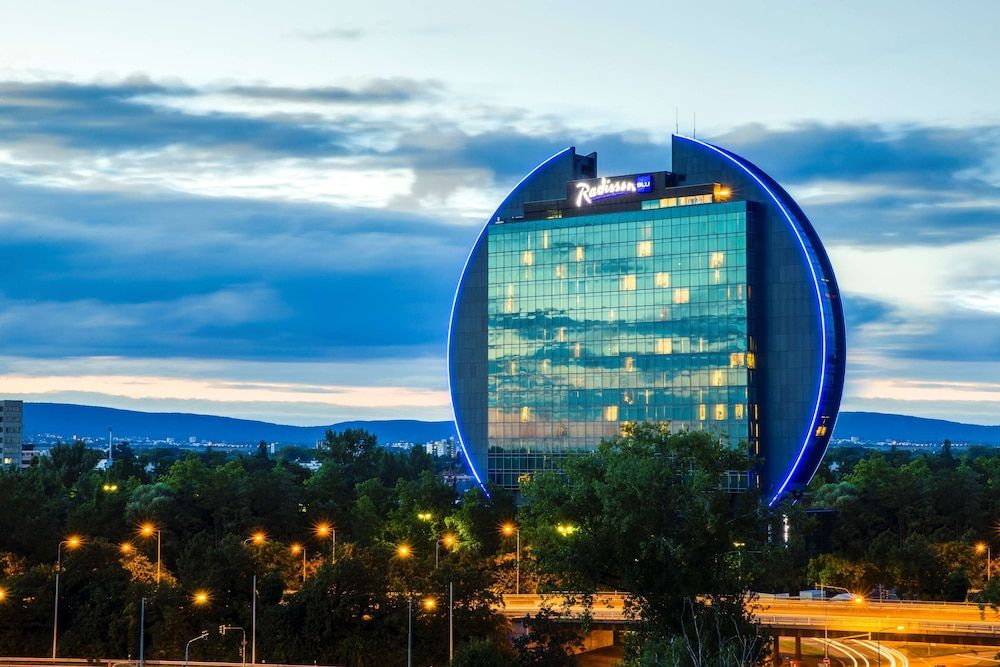 undefined Radisson Blu Hotel, Frankfurt 6