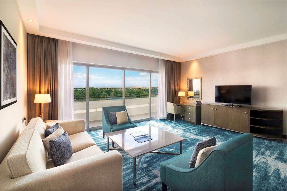 Radisson Blu Hotel & Resort, Al Ain