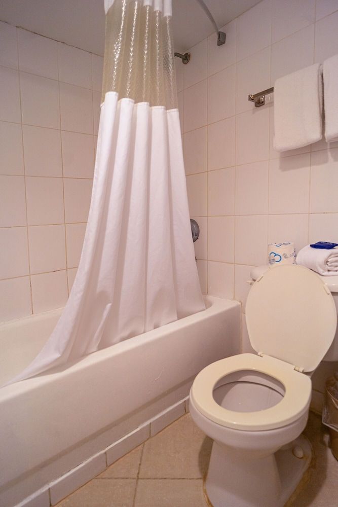 Solace by the Sea Family Triple Room 4