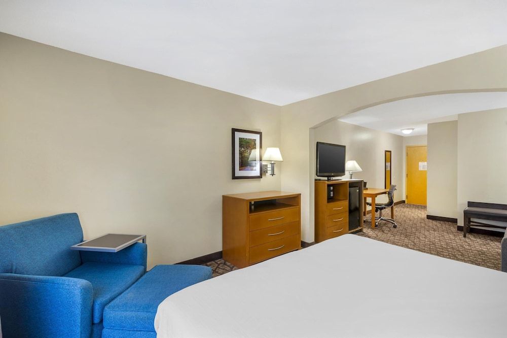 Best Western Plus Richmond Hill Inn