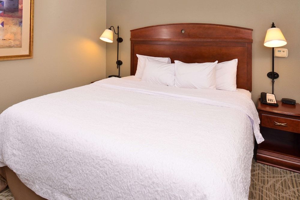 Room, 1 King Bed, Non Smoking (Short)