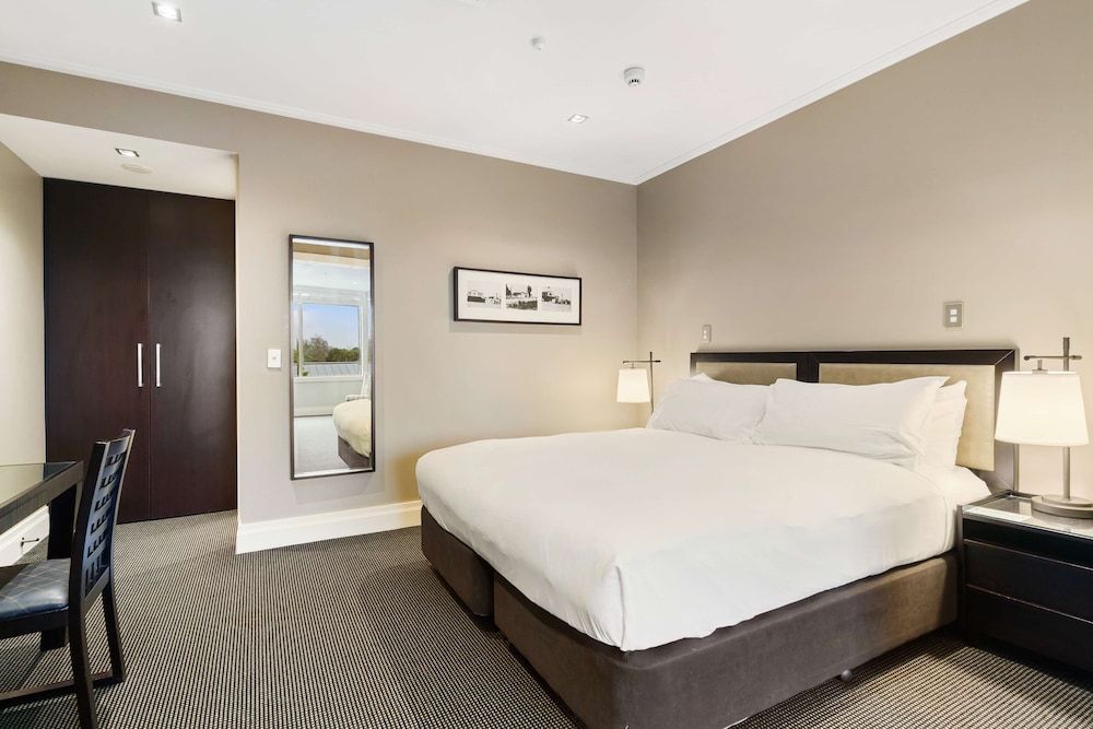 Junior Suite, 1 King Bed