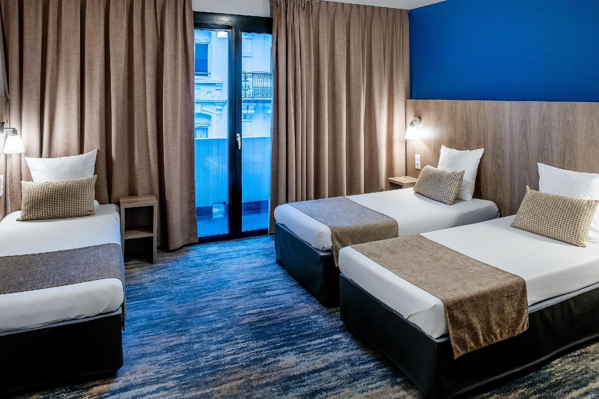 Triple Room with Balcony