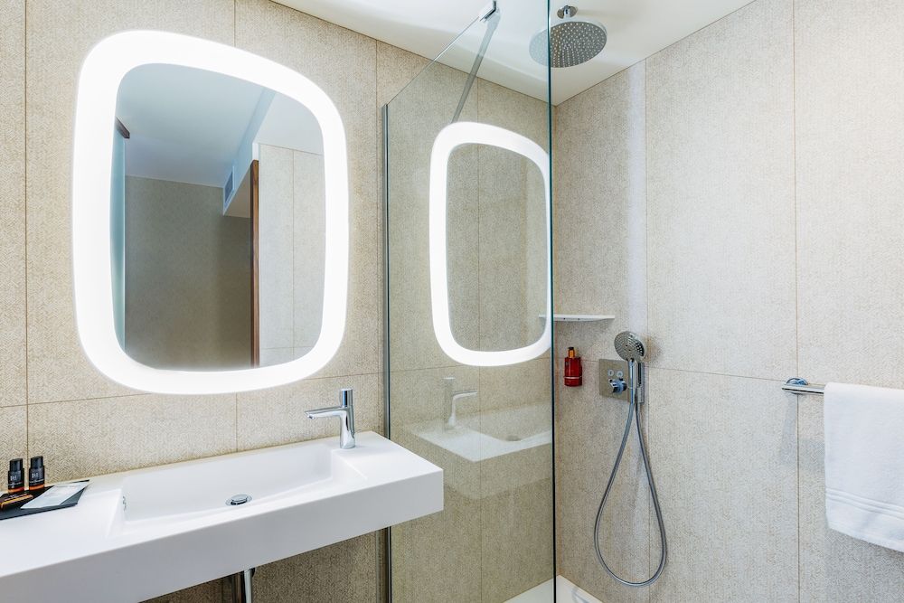 undefined Hotel Oceania Paris Porte de Versailles 10