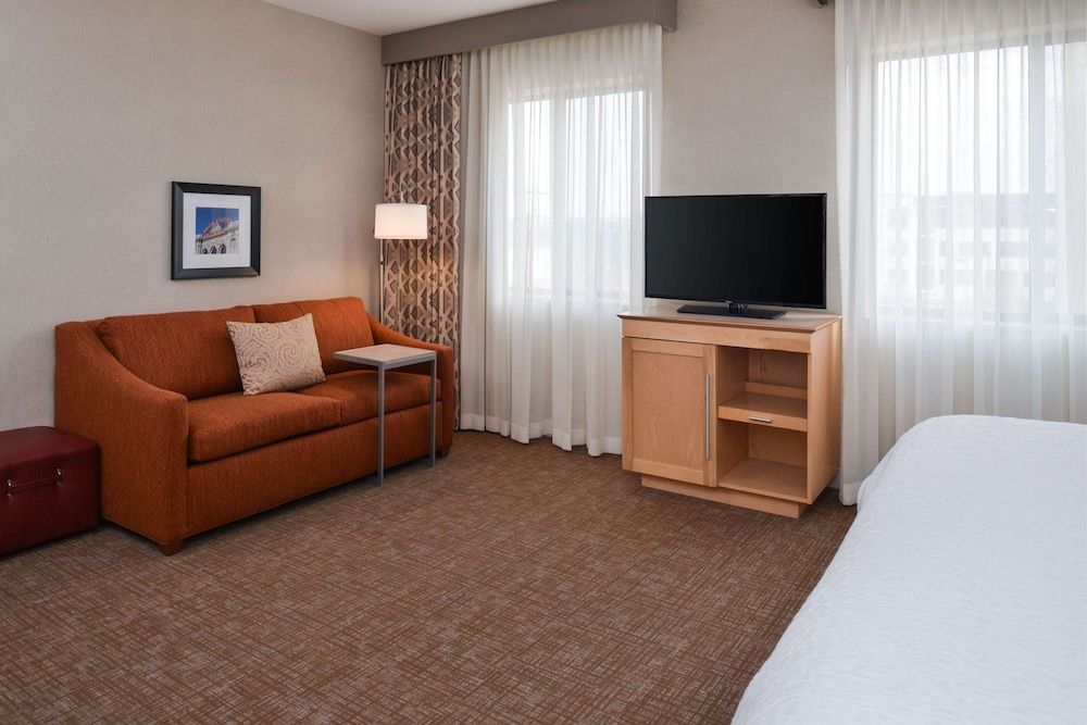 undefined Hampton Inn & Suites Denver-Speer Boulevard 9