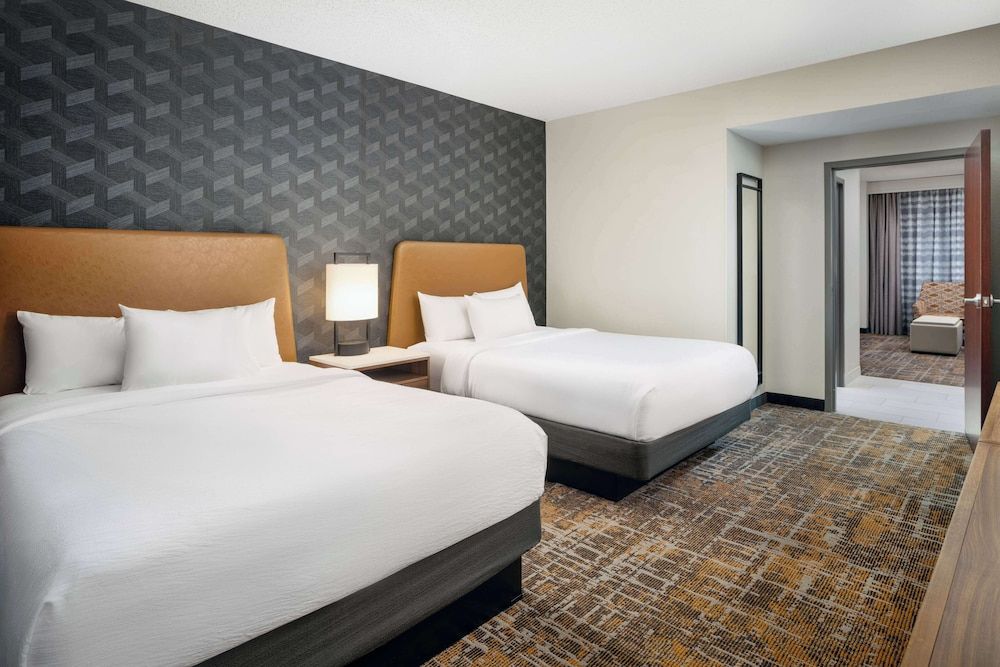 Premium Suite, 2 Queen Beds, Accessible (Hearing)