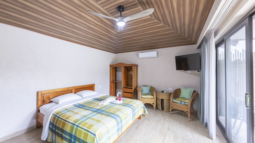Superior Room, 1 King Bed