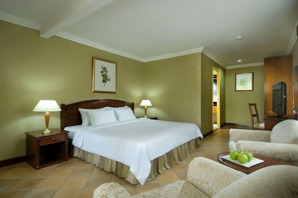 Berjaya Beau Vallon Bay Resort & Casino Deluxe Double Room