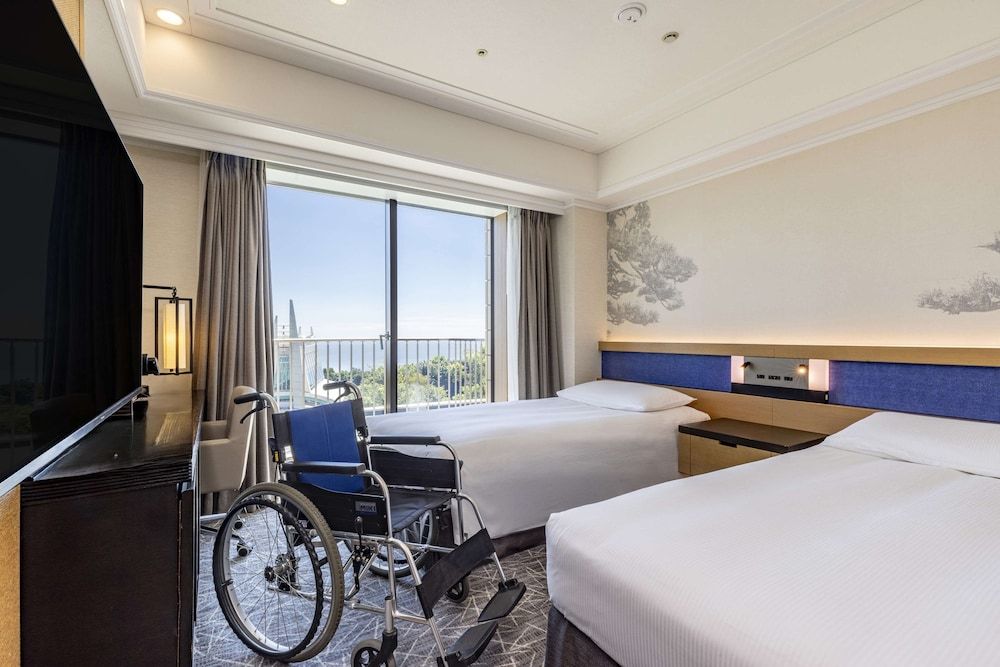 Hilton Accessible Twin