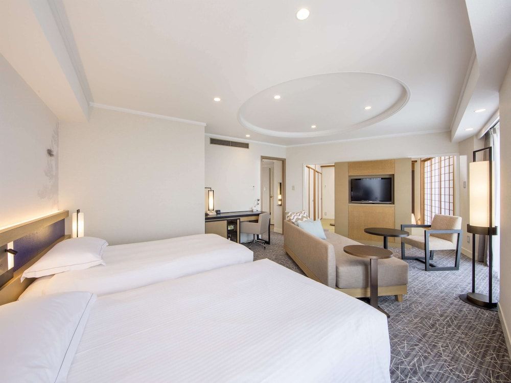 Japanese Western Premium Suite