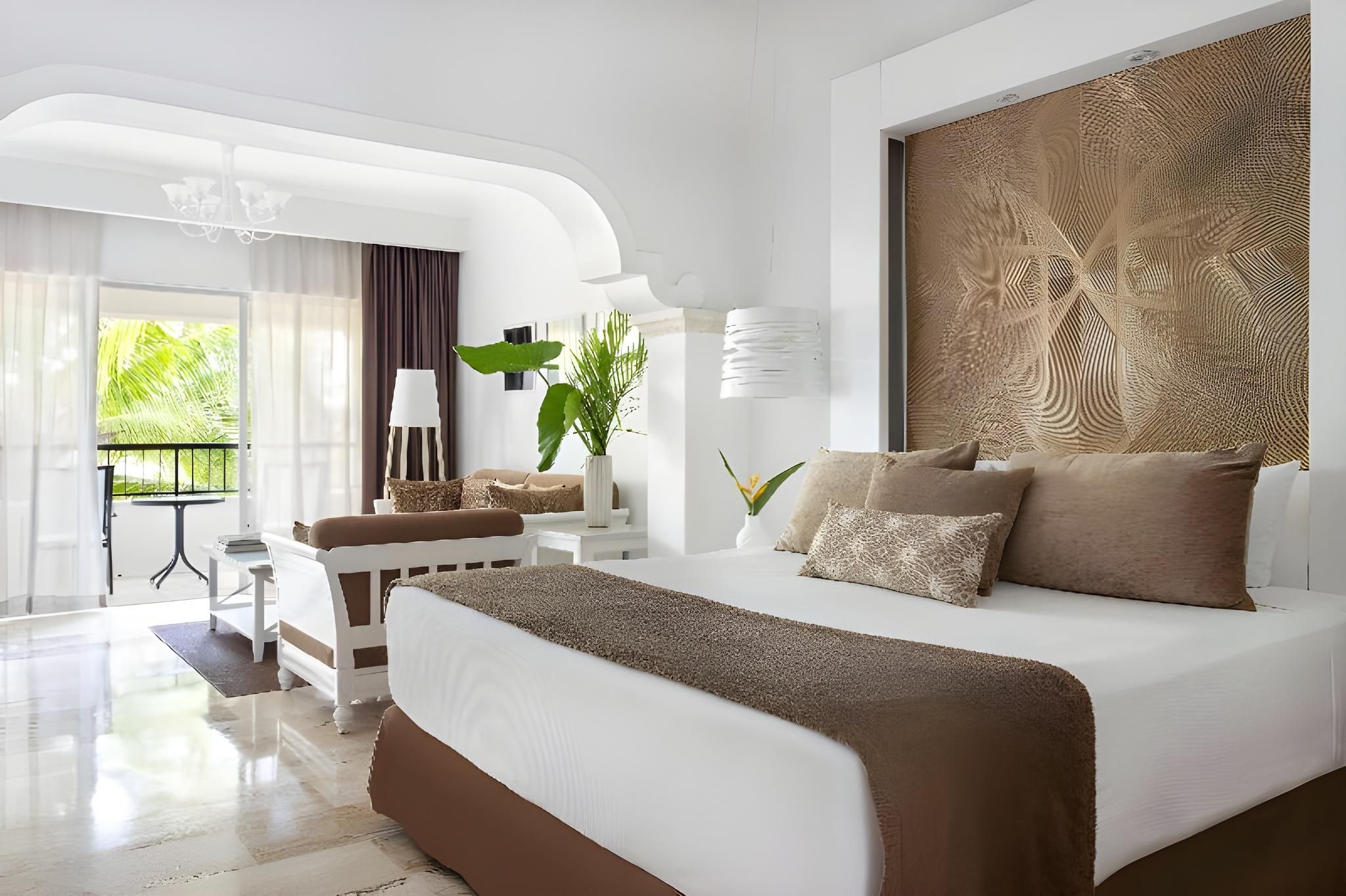 The Reserve Adults Only Junior Suite Swim Up