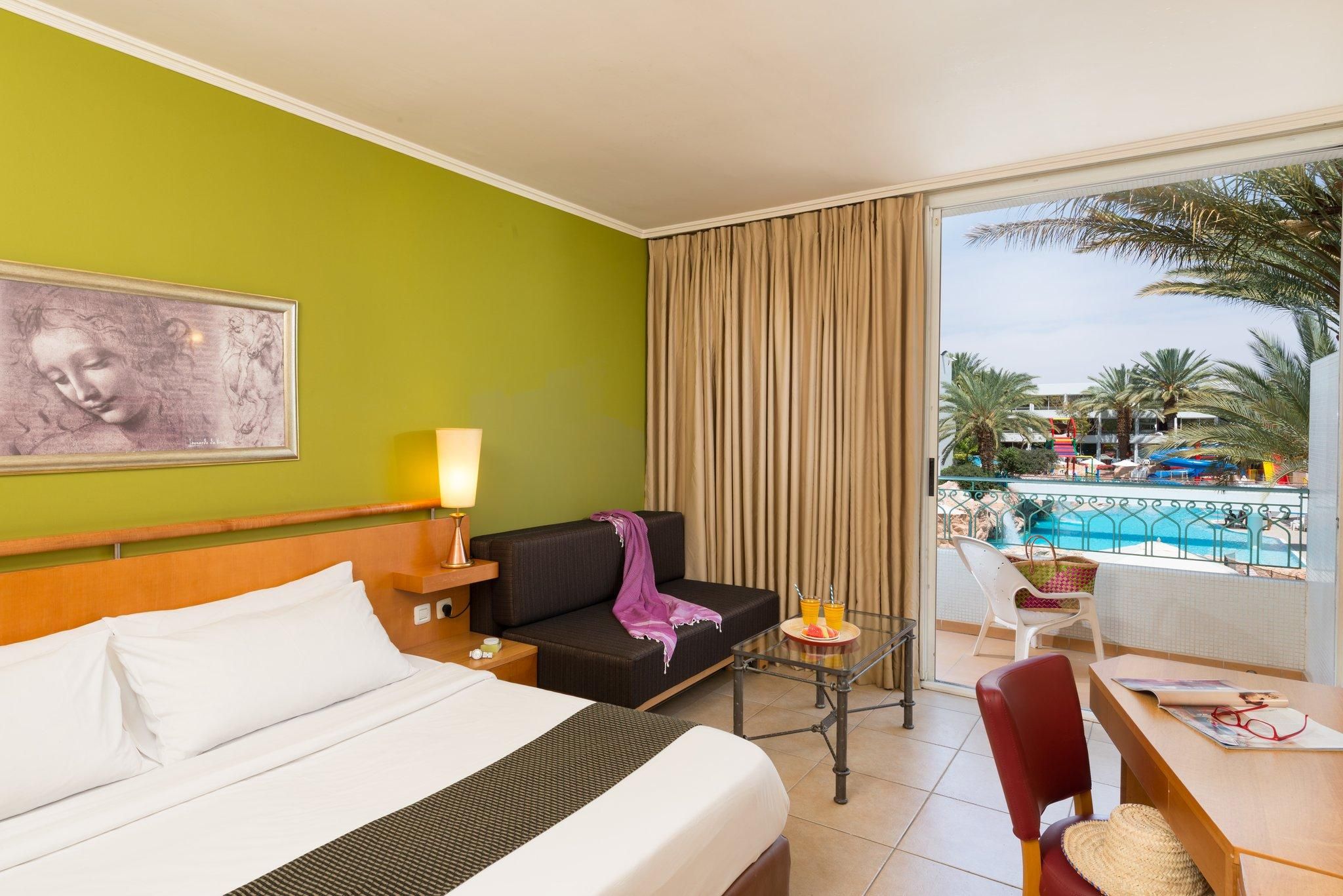 Superior Pool View Room