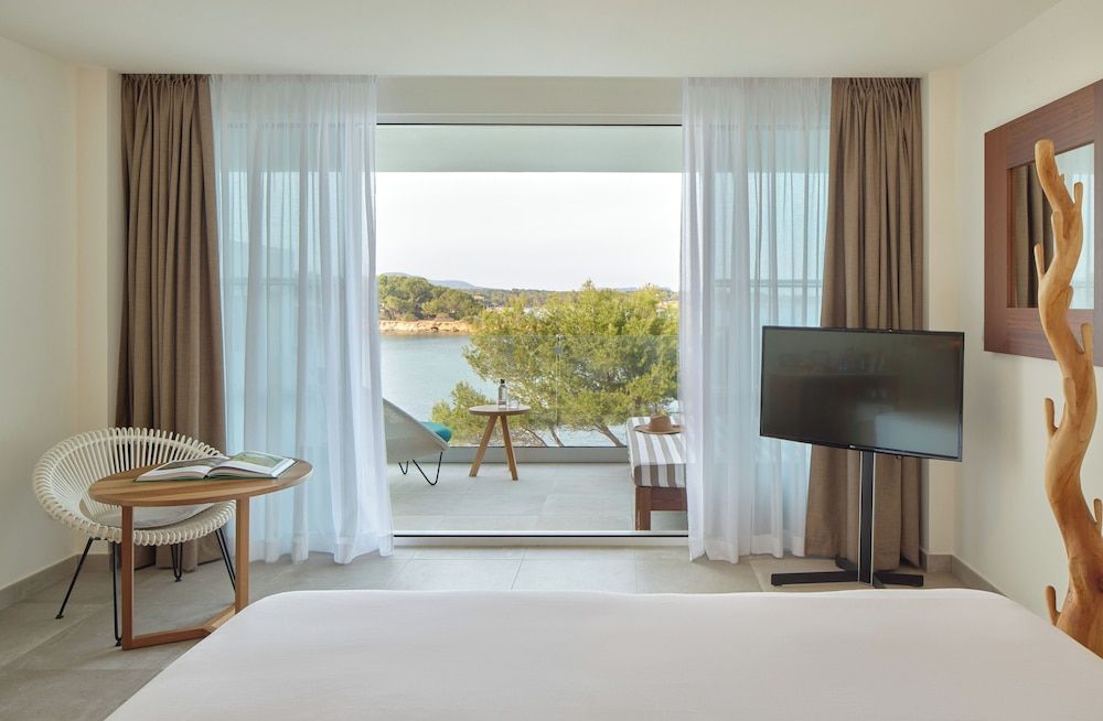 The Level Junior Suite Deluxe Sea View