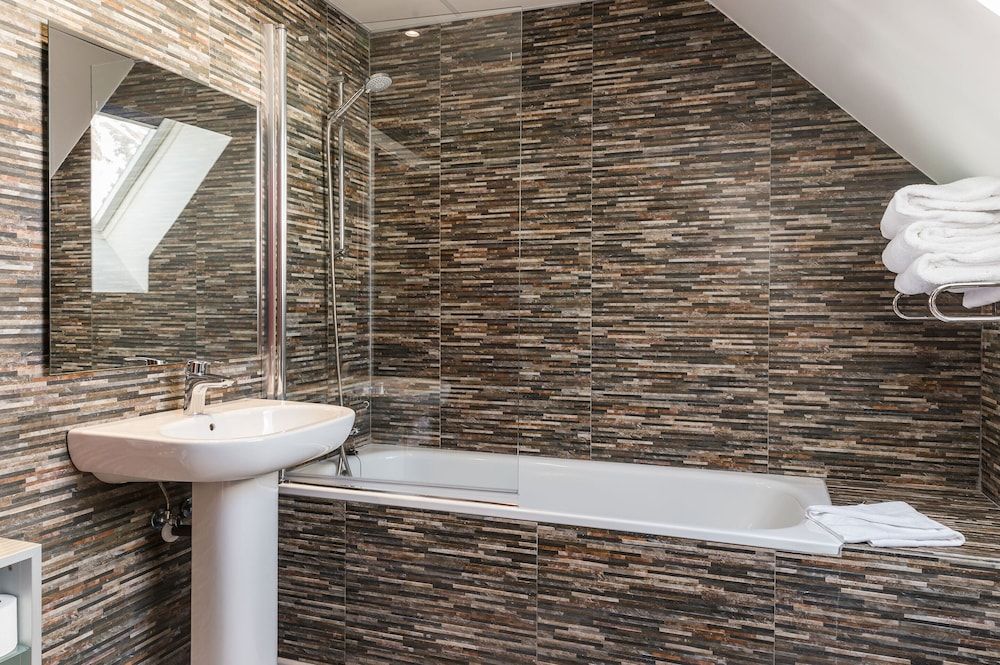 Hotel Grand Pas Quadruple Room (Exterior) 5