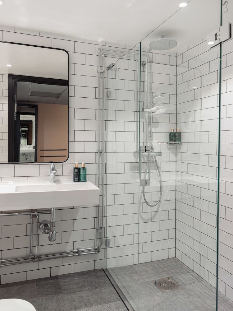 Clarion Hotel Winn Standard Twin Room 2