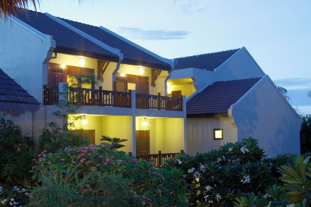 undefined Palm Garden Beach Resort and Spa 8