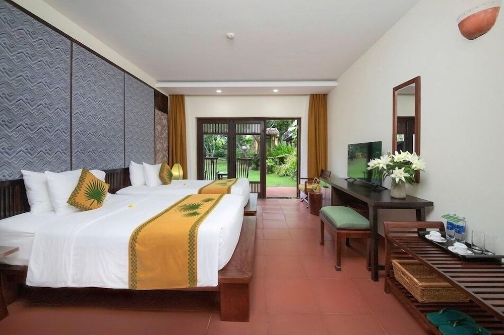 undefined Palm Garden Beach Resort and Spa 5