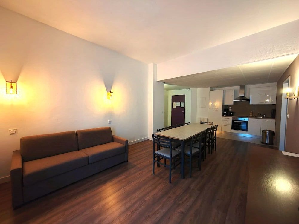 Garden & City Cauterets Balneo Apartment for 10 people 9