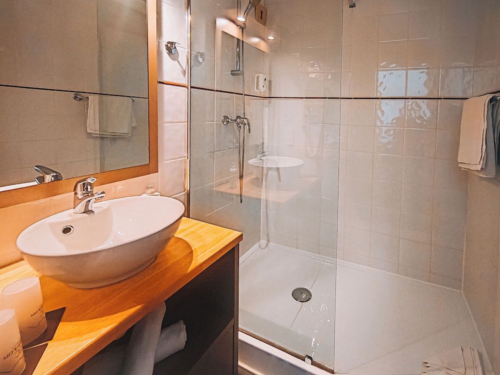 Garden & City Cauterets Balneo Superior Double Room 6