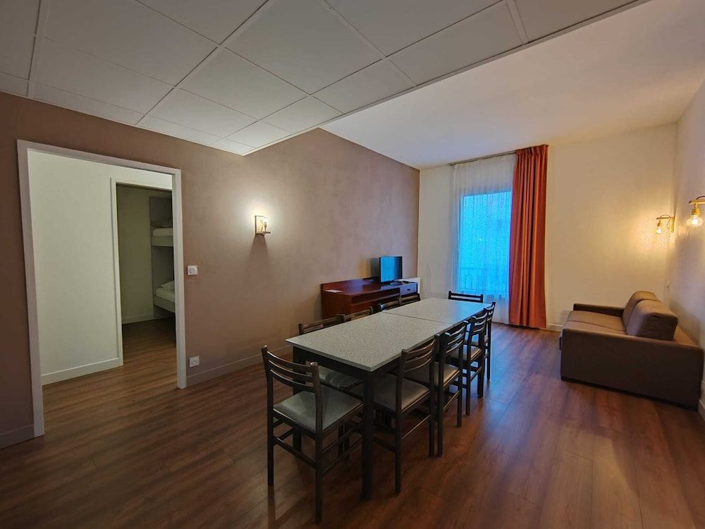 Garden & City Cauterets Balneo Apartment for 10 people 6