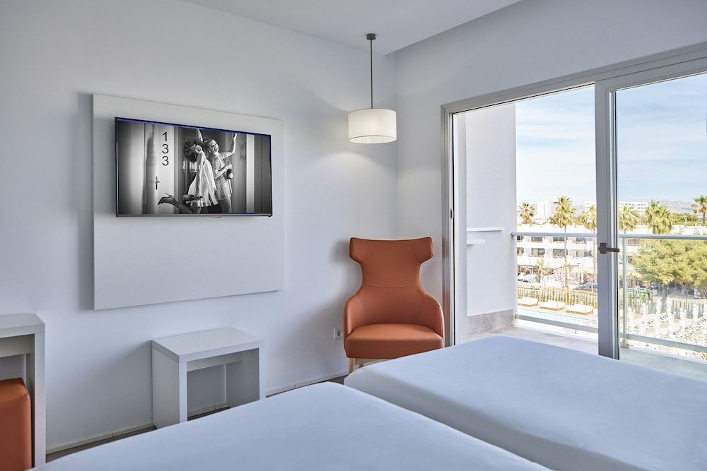 Twin Room, Balcony, Pool View