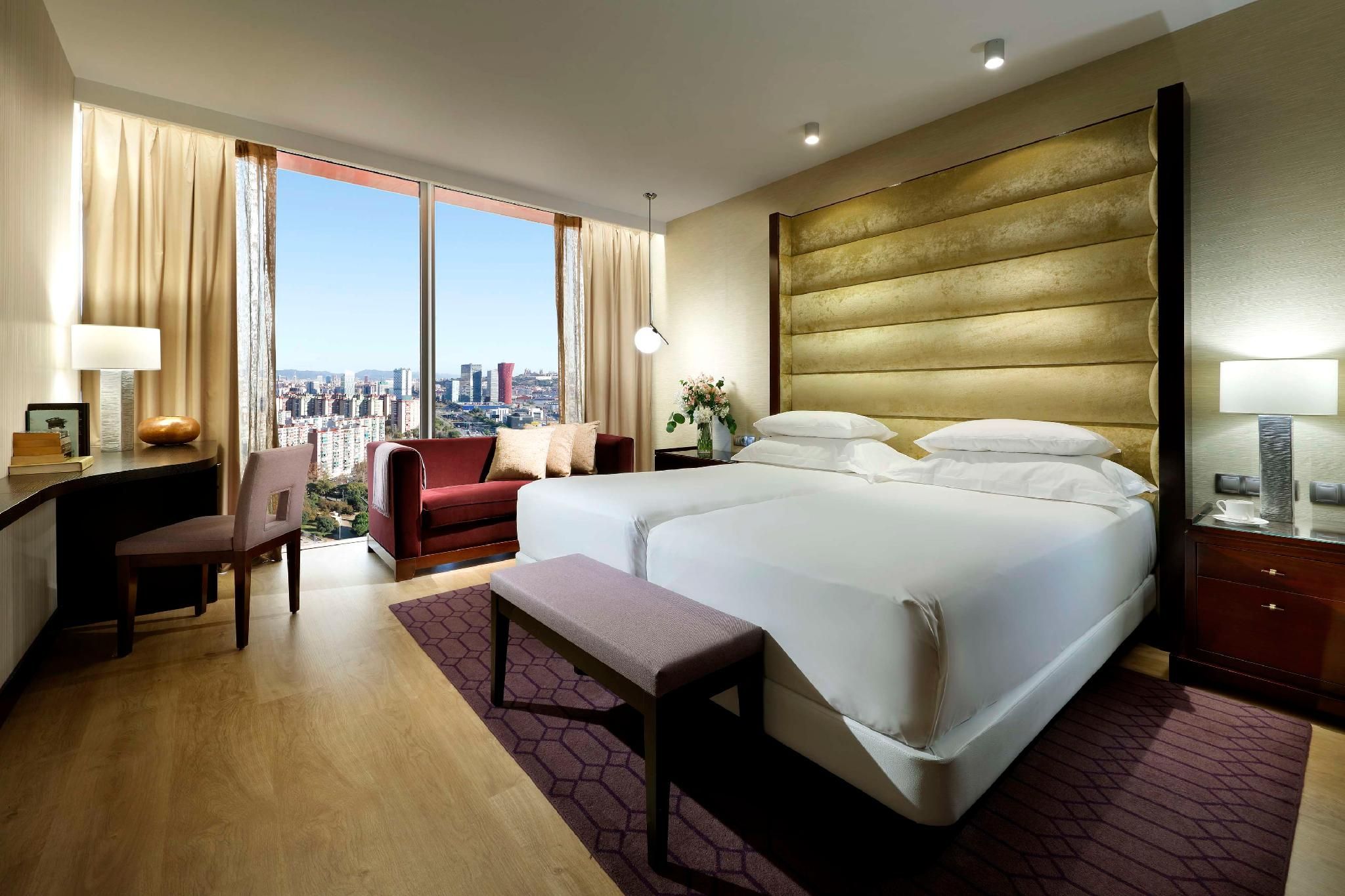 Twin Bed High Floor Deluxe City View
