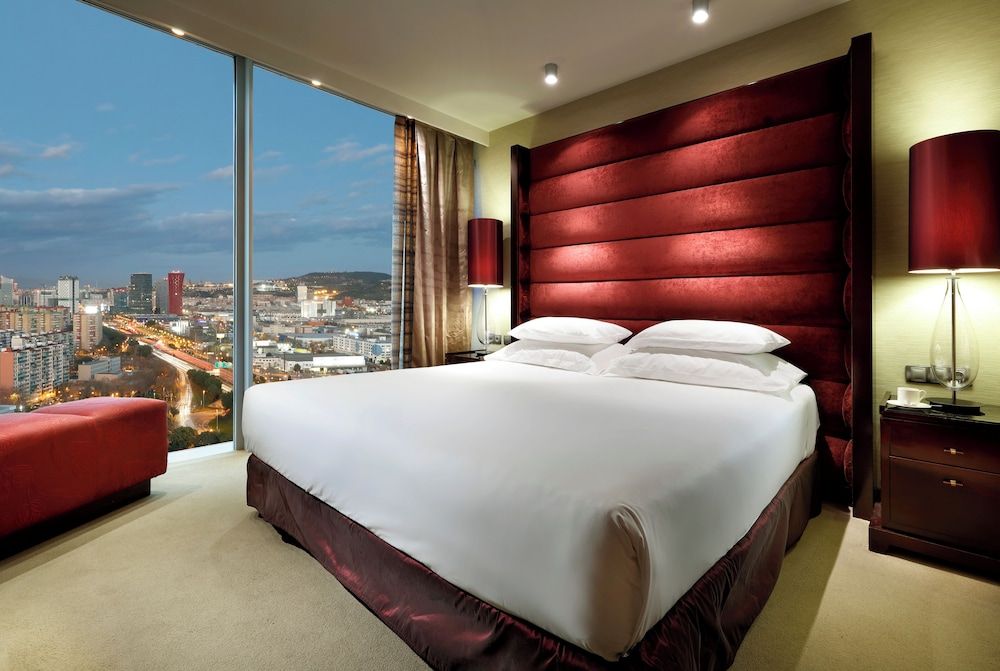 Suite, 1 King Bed (Regency)