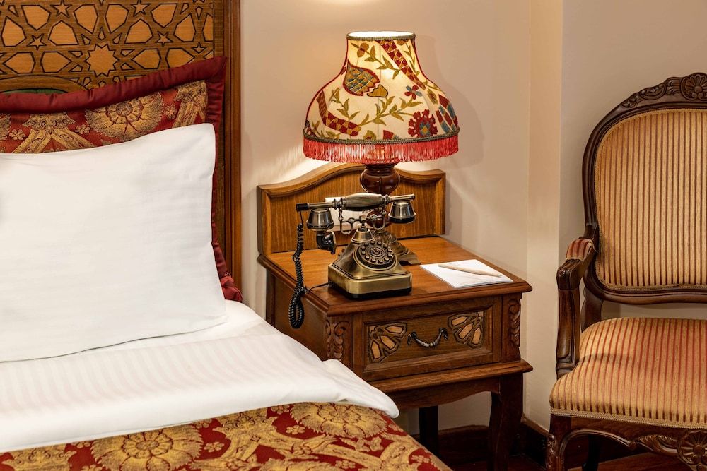 Sultanhan Hotel - Special Class Deluxe Double or Twin Room 2