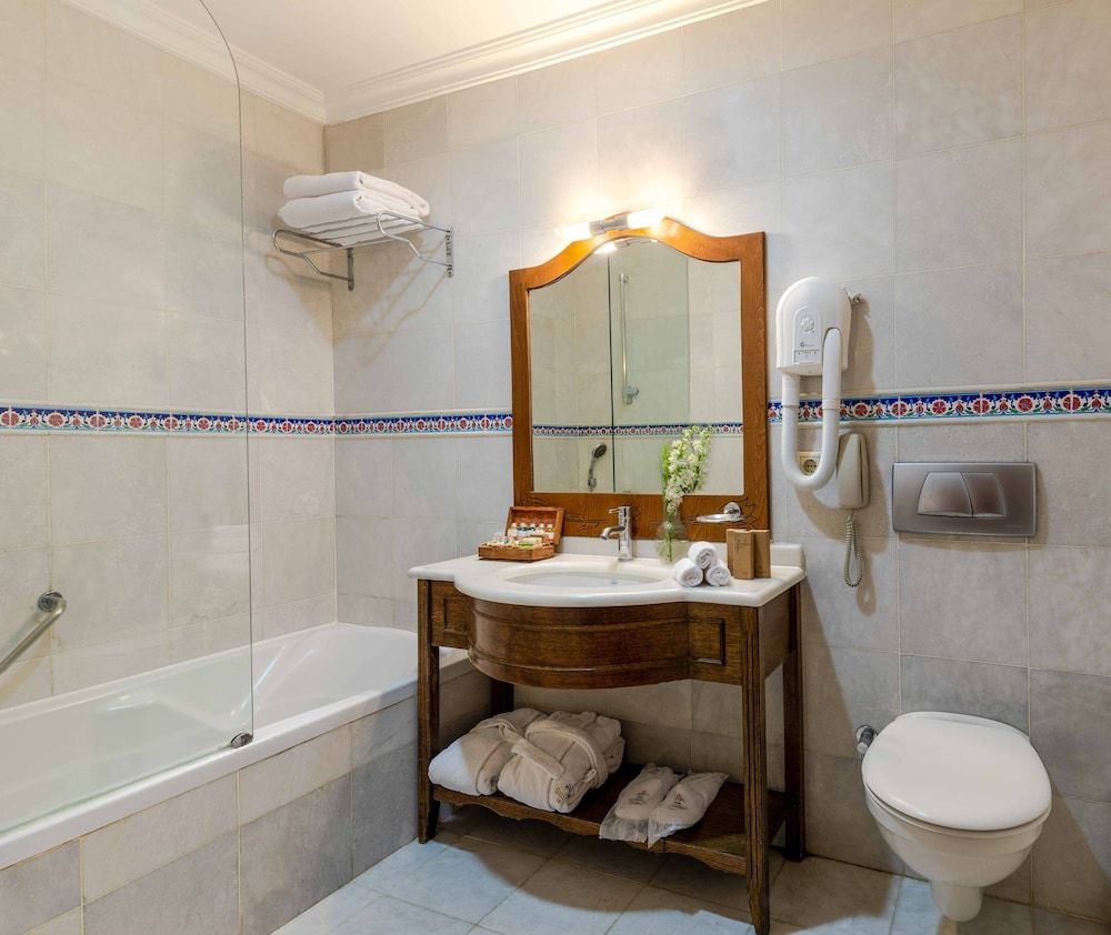 Sultanhan Hotel - Special Class Deluxe Double or Twin Room 14