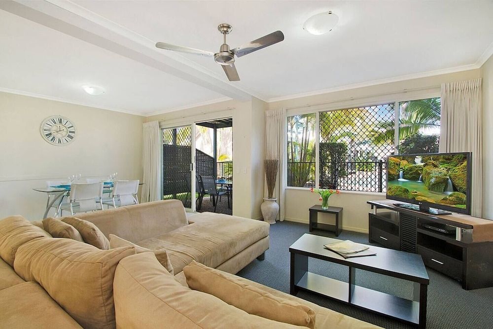 Ivory Palms Resort 2 Bedroom Poolside LO 4