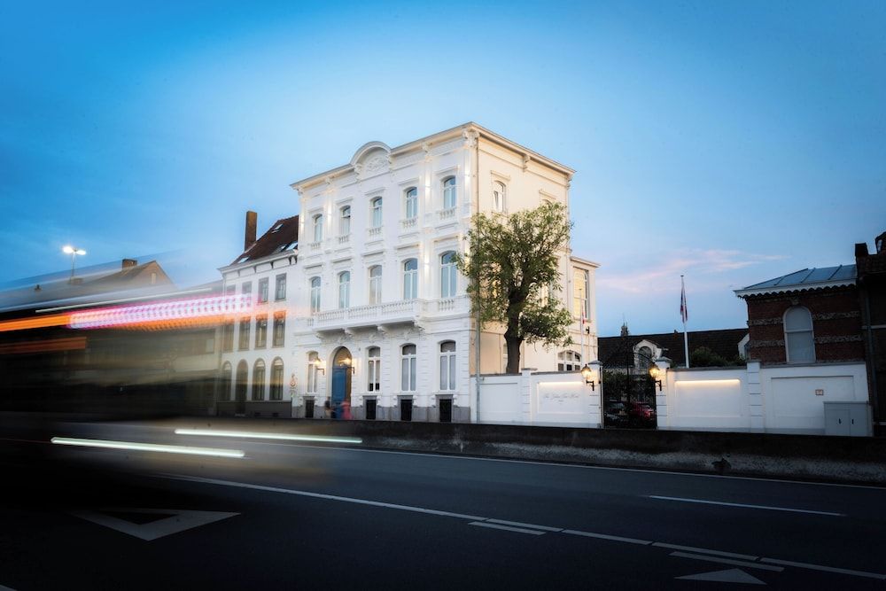 undefined Golden Tree Hotel