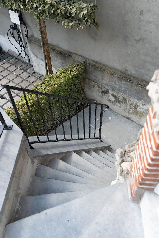 undefined Golden Tree Hotel 6