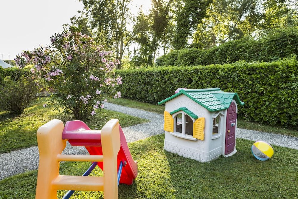 Children's Play Area