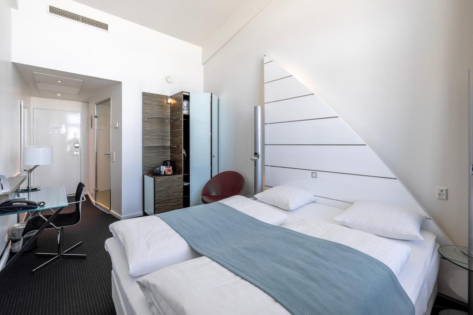 Side-by-side  2 rooms next to each other