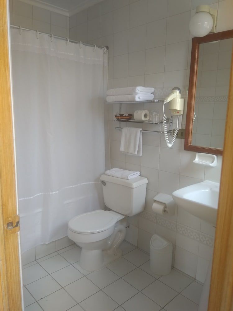 Hotel María Angola Standard Double Room 15