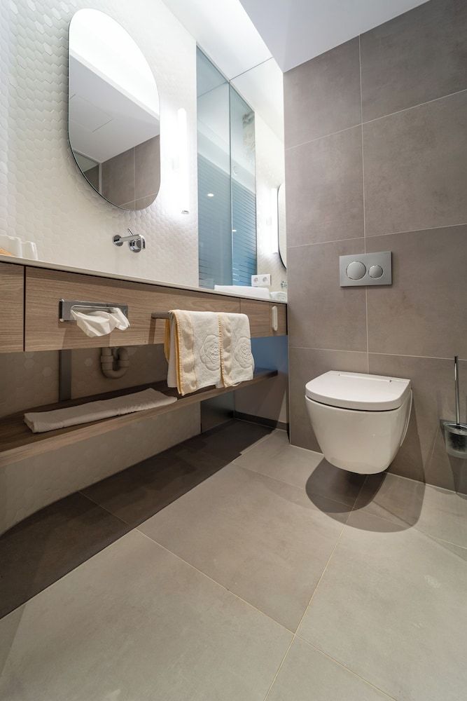 Amadeo Hotel Schaffenrath Standard Double or Twin Room 5