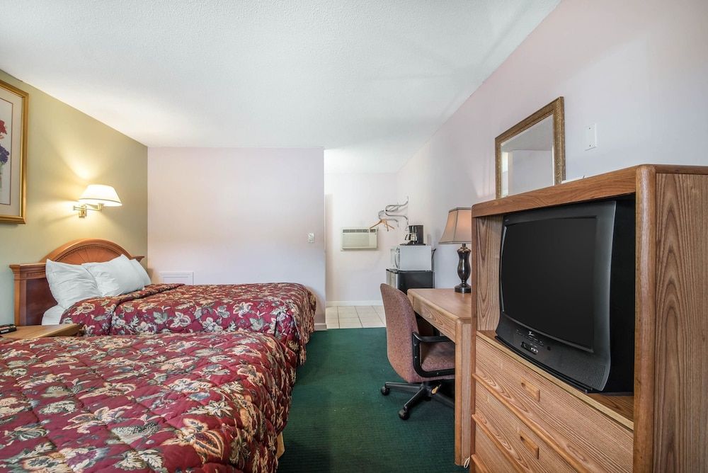 Standard Room, 2 Double Beds, Non Smoking