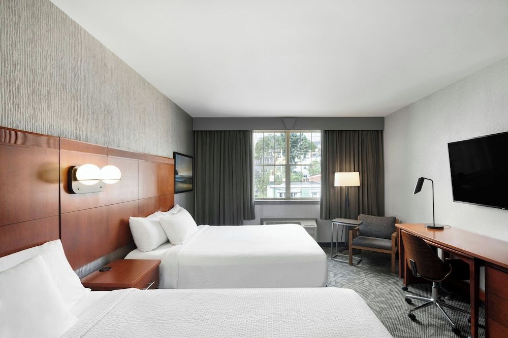 Room, 2 Queen Beds, Harbor View (Harbour View)