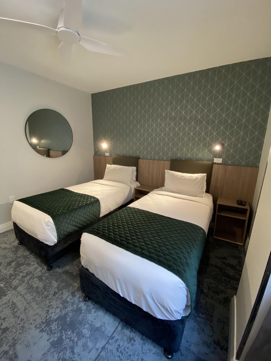Deluxe Single Room