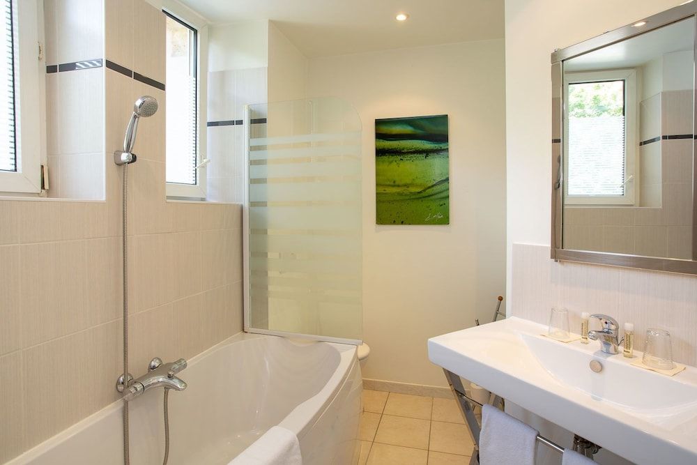 Hôtel Providence Premium Double Room 3