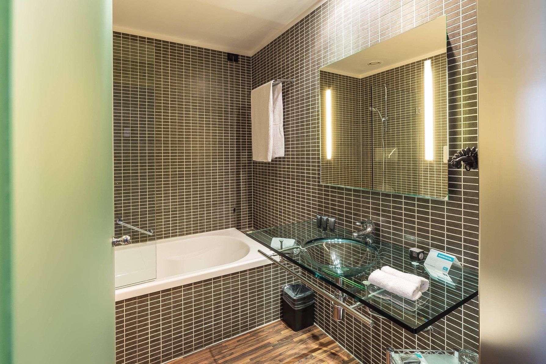 Standard Plus, Guest room, 1 King