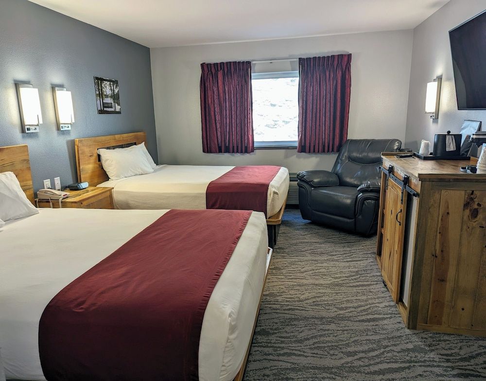 First Gold Gaming Resort Room, 2 Queen Beds 2