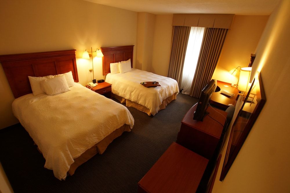 Two queen beds non smoking